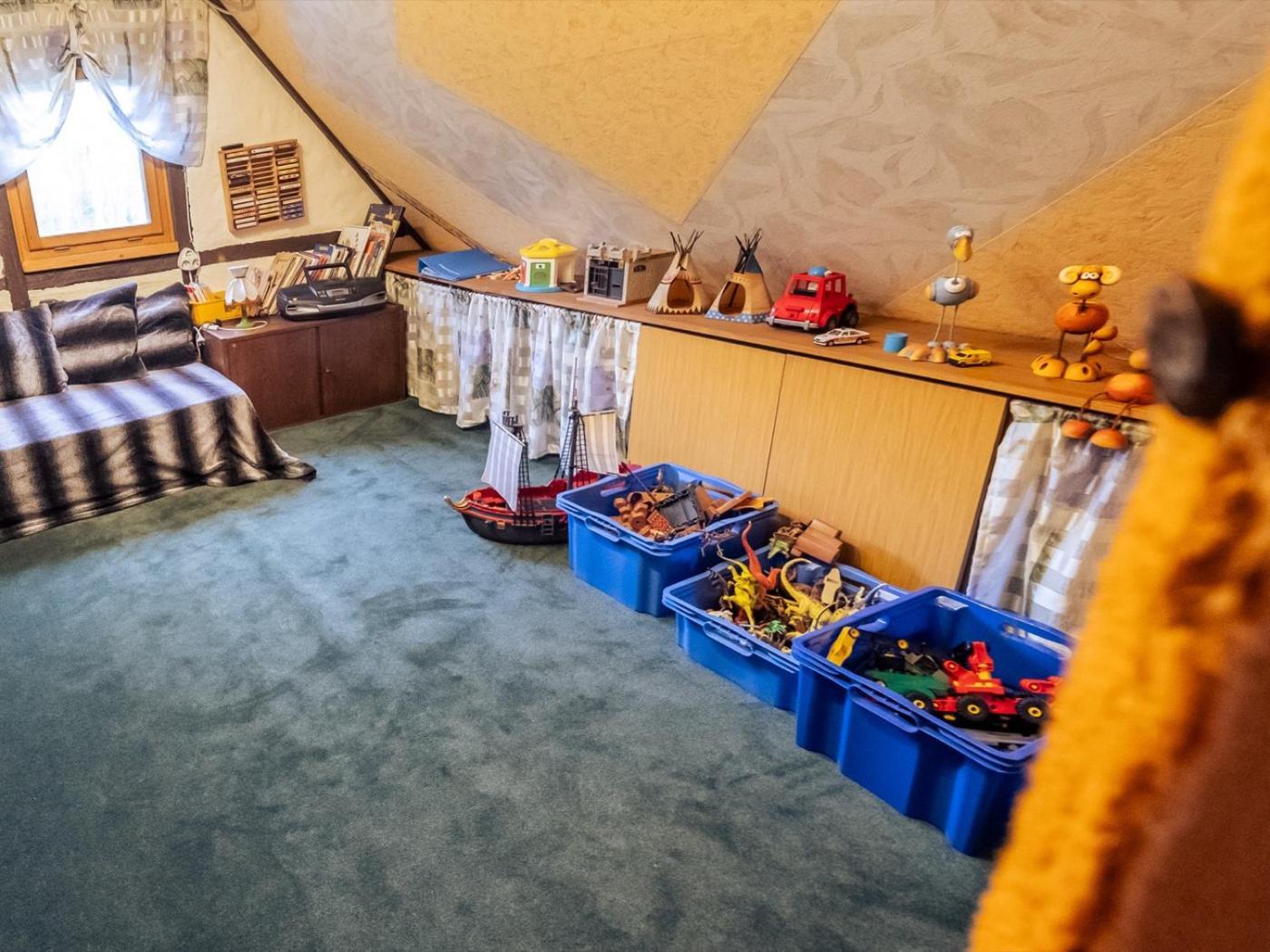 Gartentraum, Feuergrill, Kids-Spielwelt, 4Raeume Hartenstein  Dış mekan fotoğraf